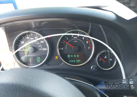 2017 Jeep Wrangler Unlimited Sahara z USA, uszkodzony, nr VIN 1C4BJWEG2HL736673